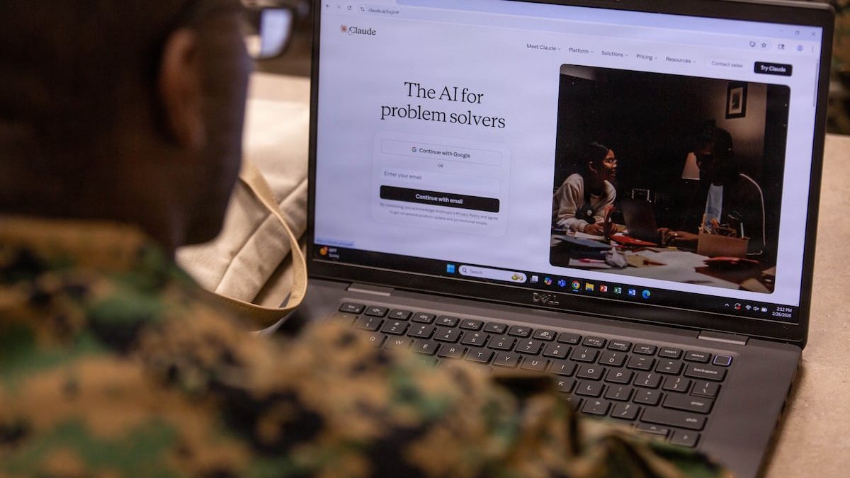 Marines mandate servicewide AI training by year’s end