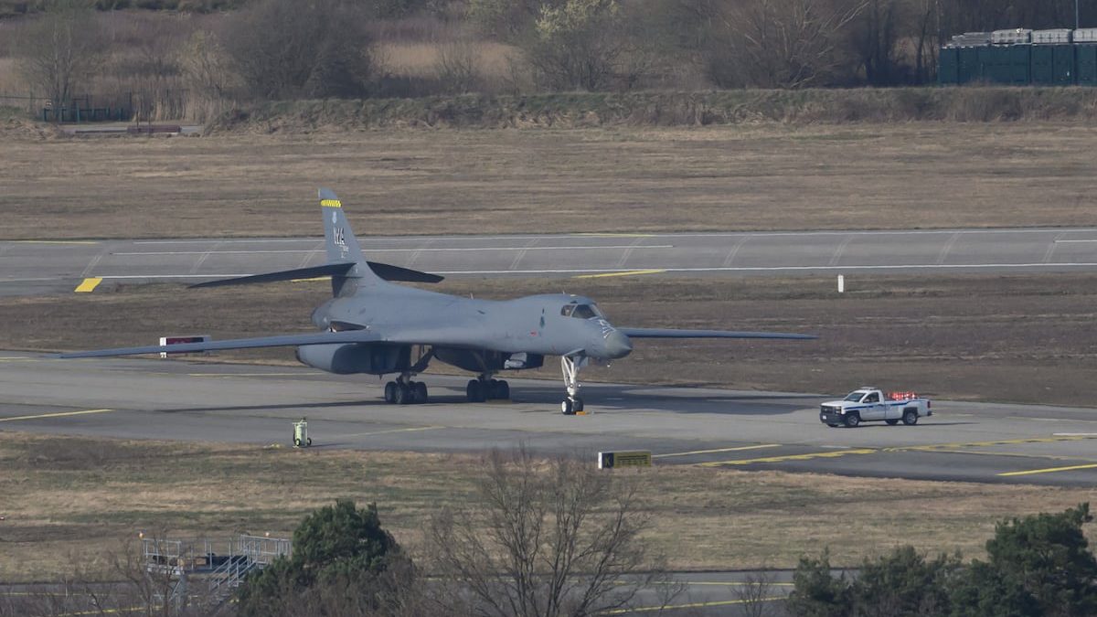Report: US to cut strategic bombers and warships available to NATO in a crisis