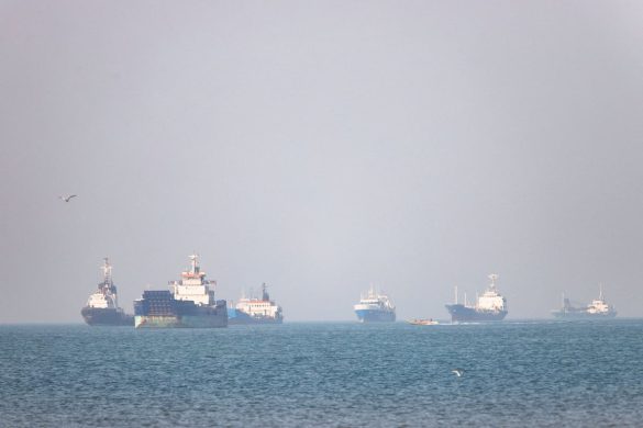 US military accompanies commercial carrier through Strait of Hormuz