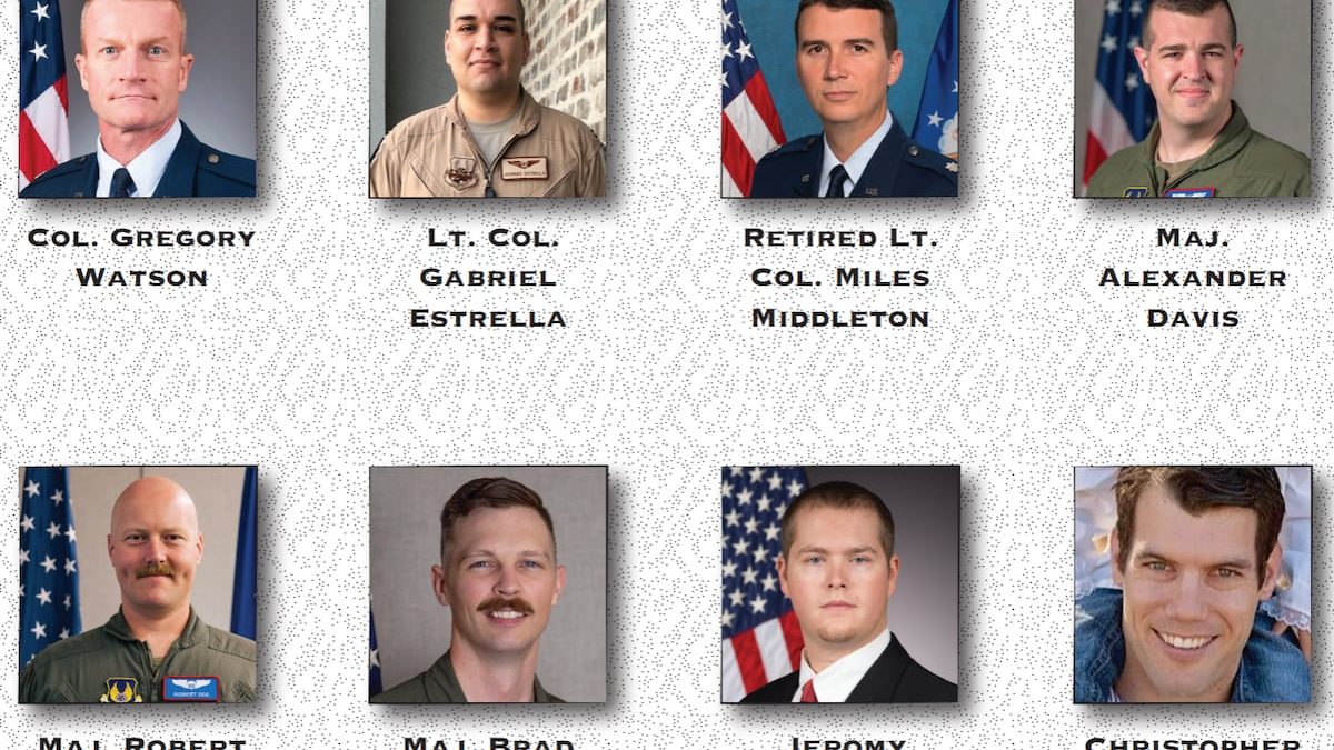 Air Force identifies 8 people killed in B-52 crash