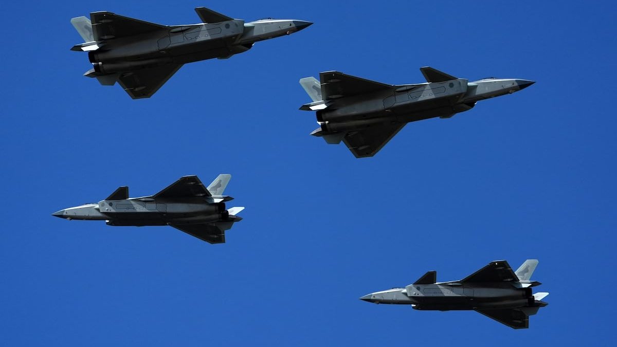 Can China’s latest air-to-air missile take on its US equivalent? Definitely maybe, experts say.