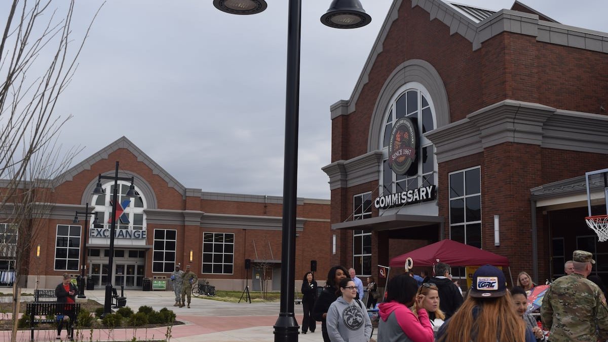 DoD scraps plan to privatize commissaries