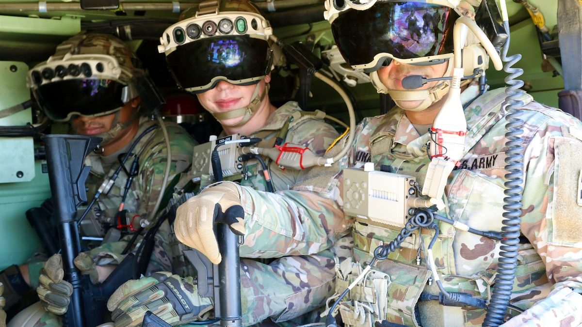US Army will mothball 10,000 sets of clunky IVAS goggles, report reveals