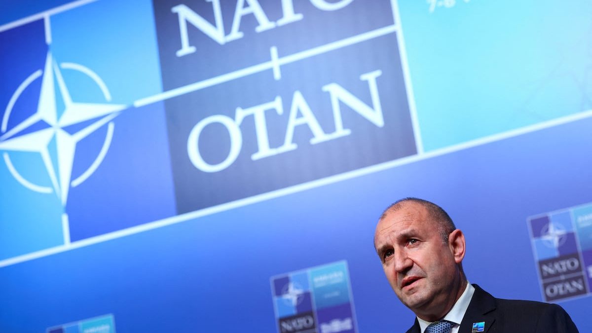 Iran warns Bulgaria against aiding US military operations