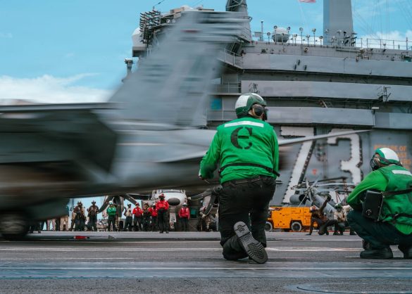 USS George Washington operating in South China Sea as China-Philippines tension escalates