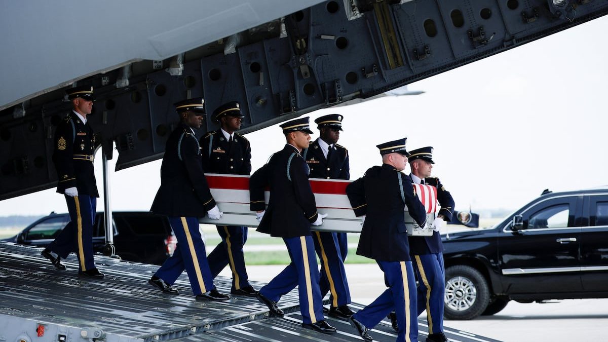 4 US soldiers killed in Iran war return to American soil