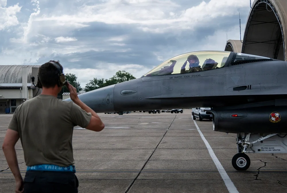 Air Force begins piloted flights, autonomy tests for modified F-16s