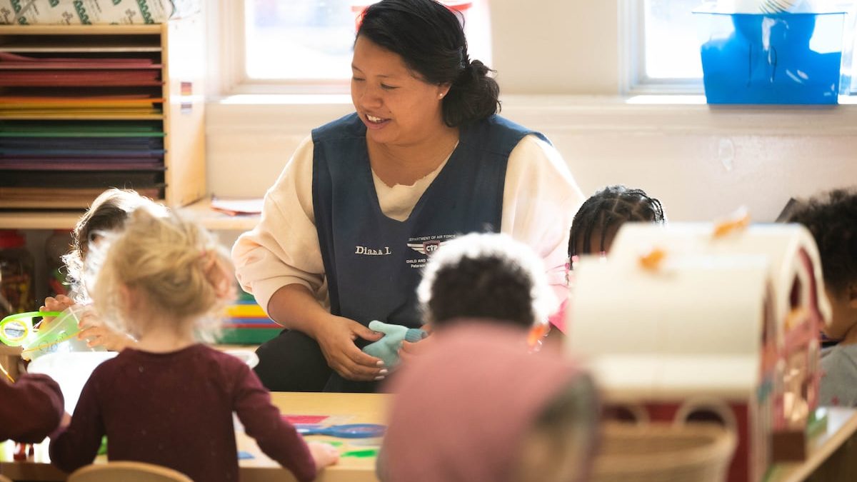 Even $500 could make a difference for military childcare workers, researchers find