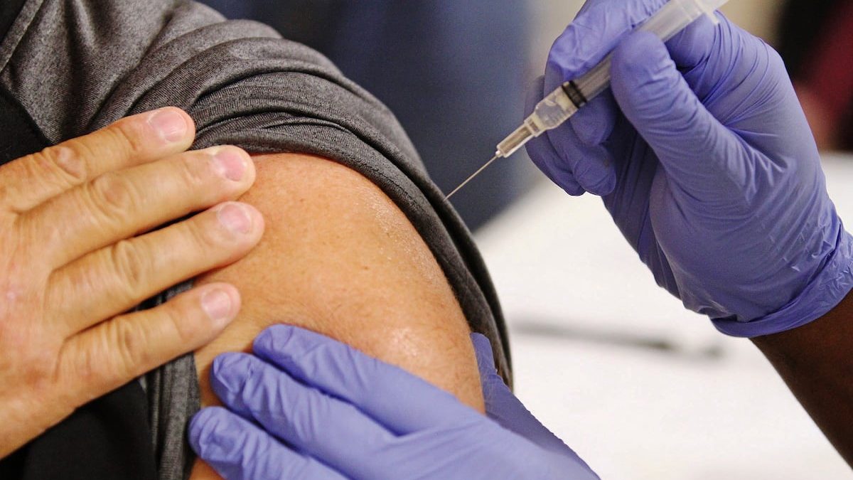 Marine Corps brings back flu shot mandate for some troops