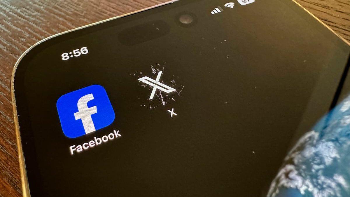 Navy instructs troops, families to scrub social media of personal information