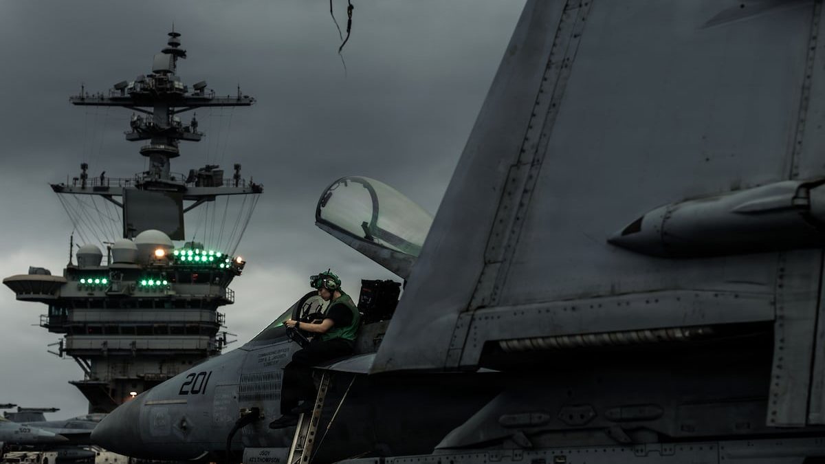 Senator presses Navy for answers on USS Abraham Lincoln deployment