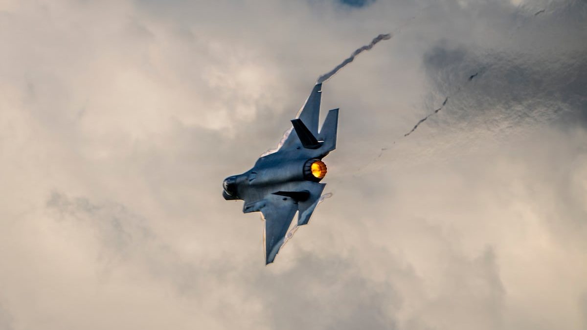 US clears way for .3 billion fighter jet sale to Saudi Arabia