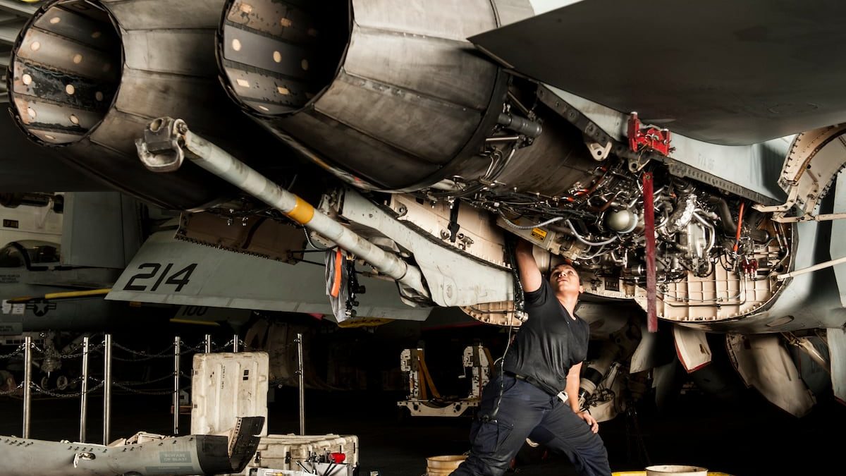 Separate engine fires in 3 Navy, Marine Corps aircraft force emergency landings