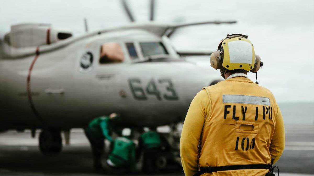 2 aviators eject, 4 injured during landing mishap aboard USS Dwight D. Eisenhower